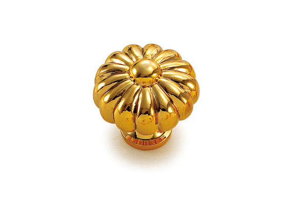 El oro plateó botones decorativos del gabinete/botones y tirones del cajón del aparador
